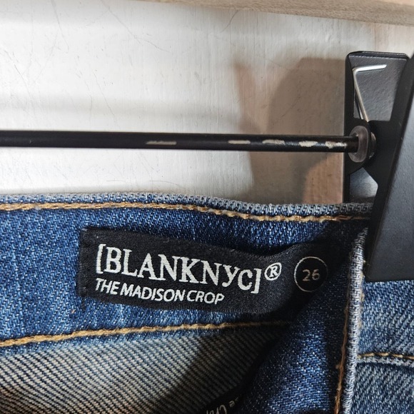 BlankNYC The Madison Crop Step Hem High Rise Jeans 26 Distressed - Picture 4 of 11